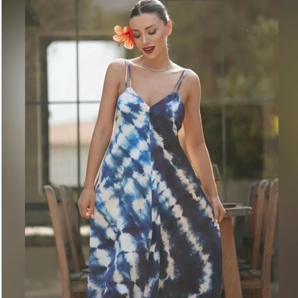 Zara Blue and White Tie-Dye Midi Dress NWOT
